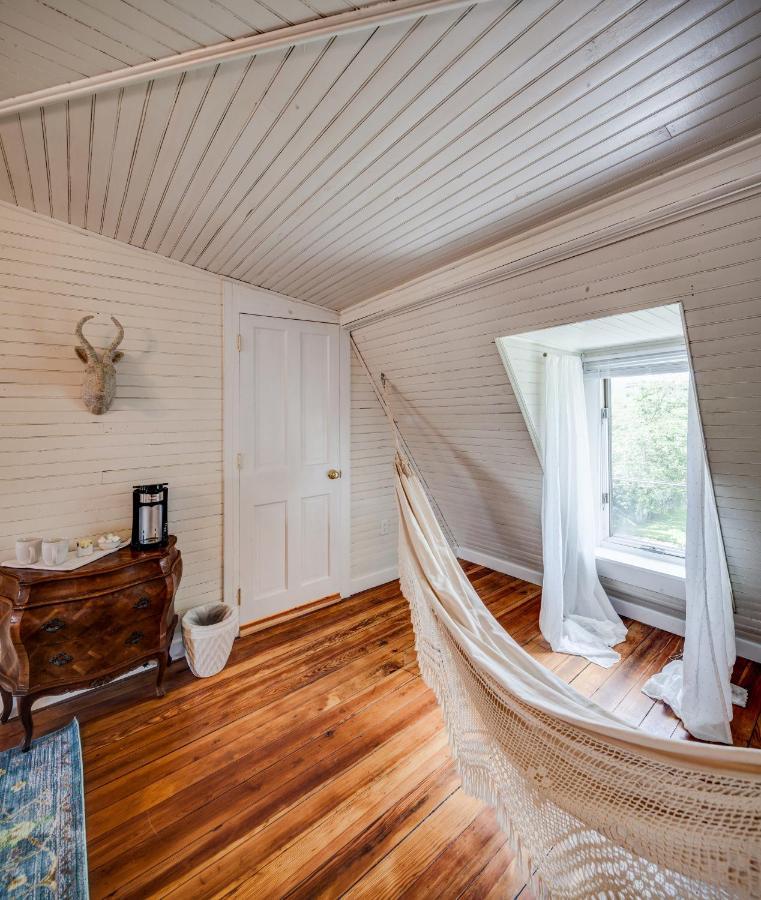 Fairytale Loft Suite 1 Bed, 1 Bath Luxury Apartment In Downtown Belmont Charlottesville Exterior photo